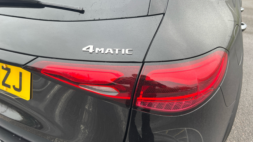Mercedes-Benz GLC Class 300E 4Matic Amg Line Prem Plus 9G-tronic Black #32
