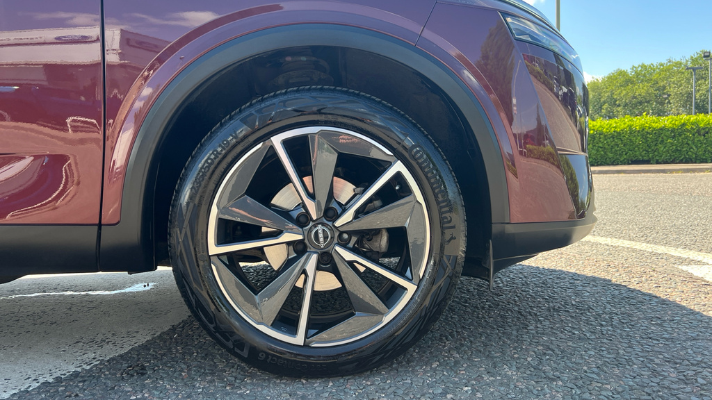 Nissan Qashqai N-connecta White #17