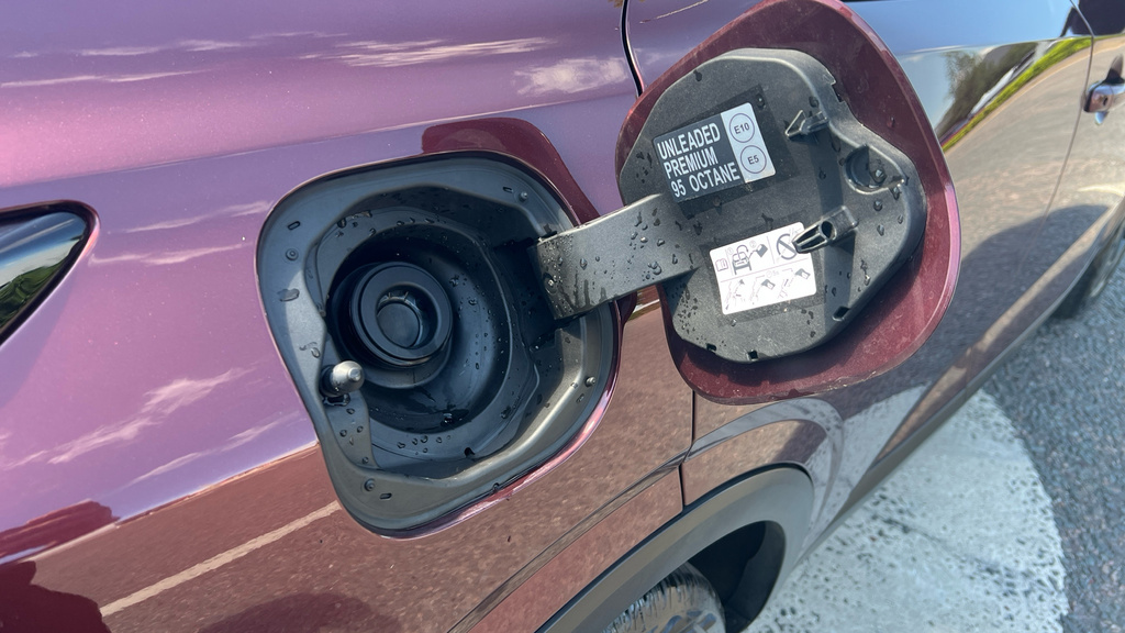 Nissan Qashqai N-connecta White #26