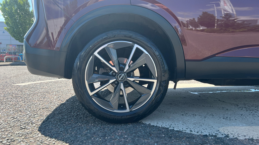 Nissan Qashqai N-connecta White #18