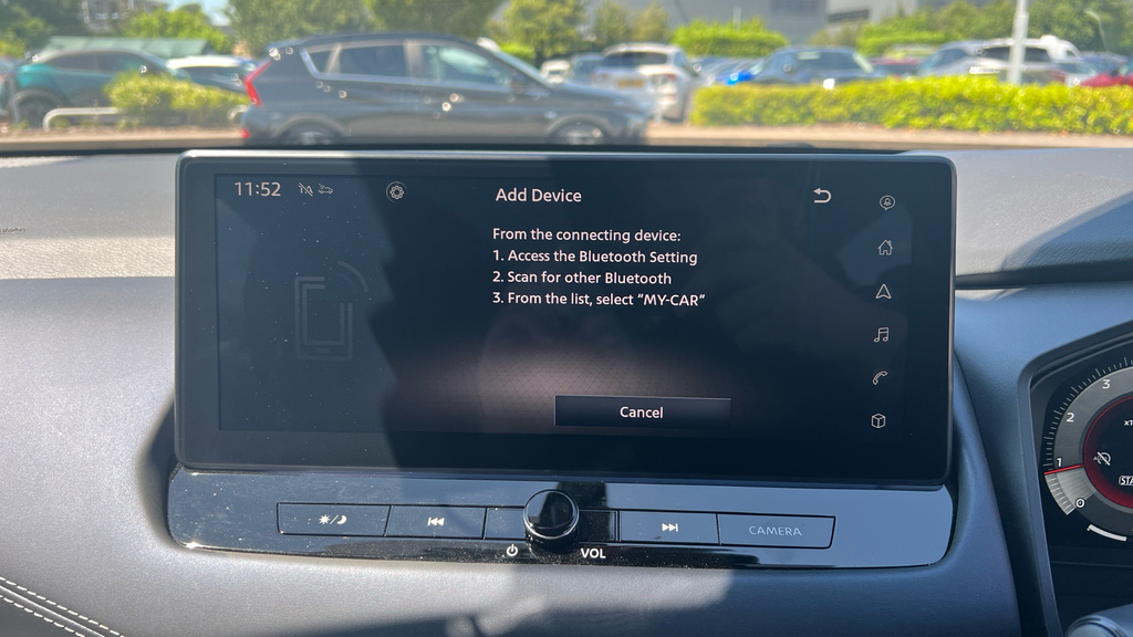 Nissan Qashqai N-connecta White #37