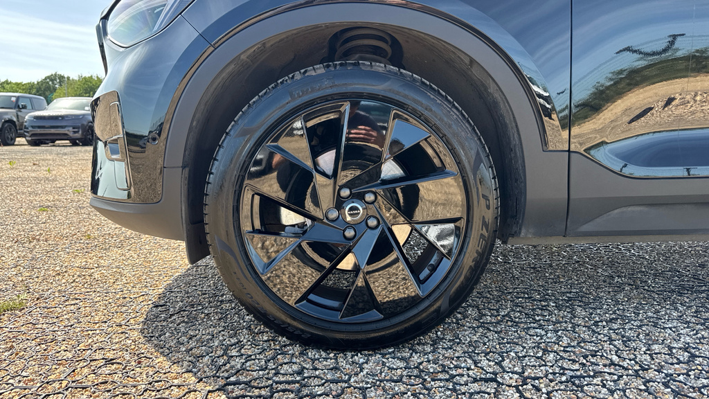 Volvo XC40 Plus, B3 Mild Hybrid, Dark  #18
