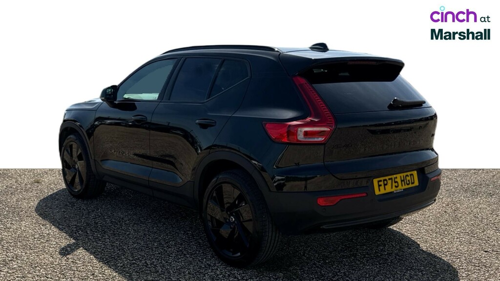 Volvo XC40 Plus, B3 Mild Hybrid, Dark  #5
