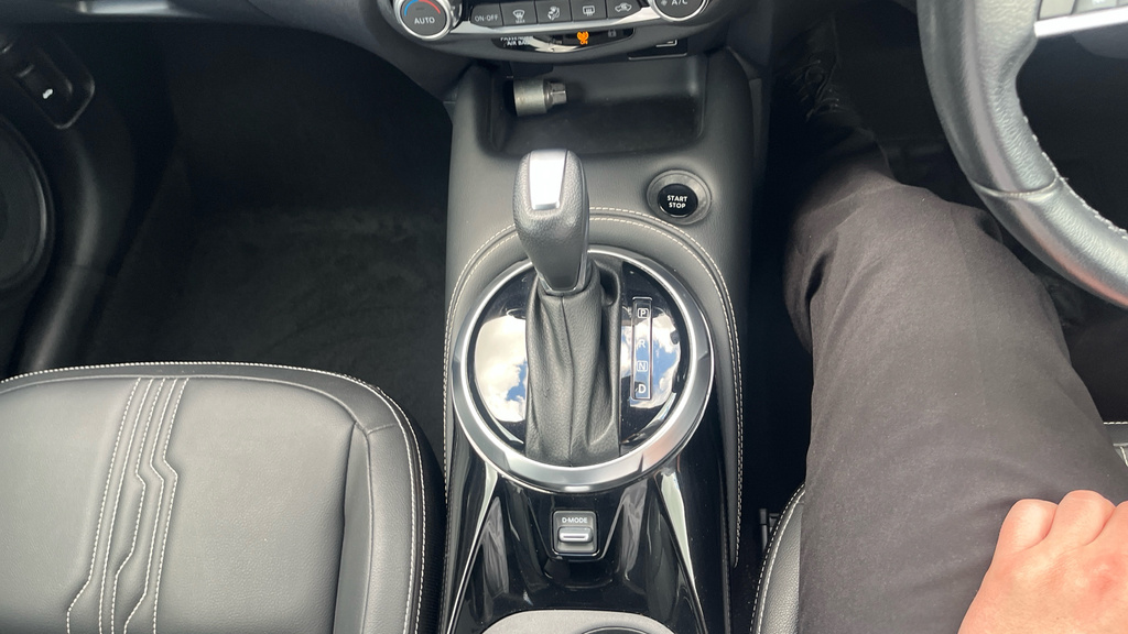 Nissan Juke 1.0 Dig T Tekna Suv Dct Ss Black #36