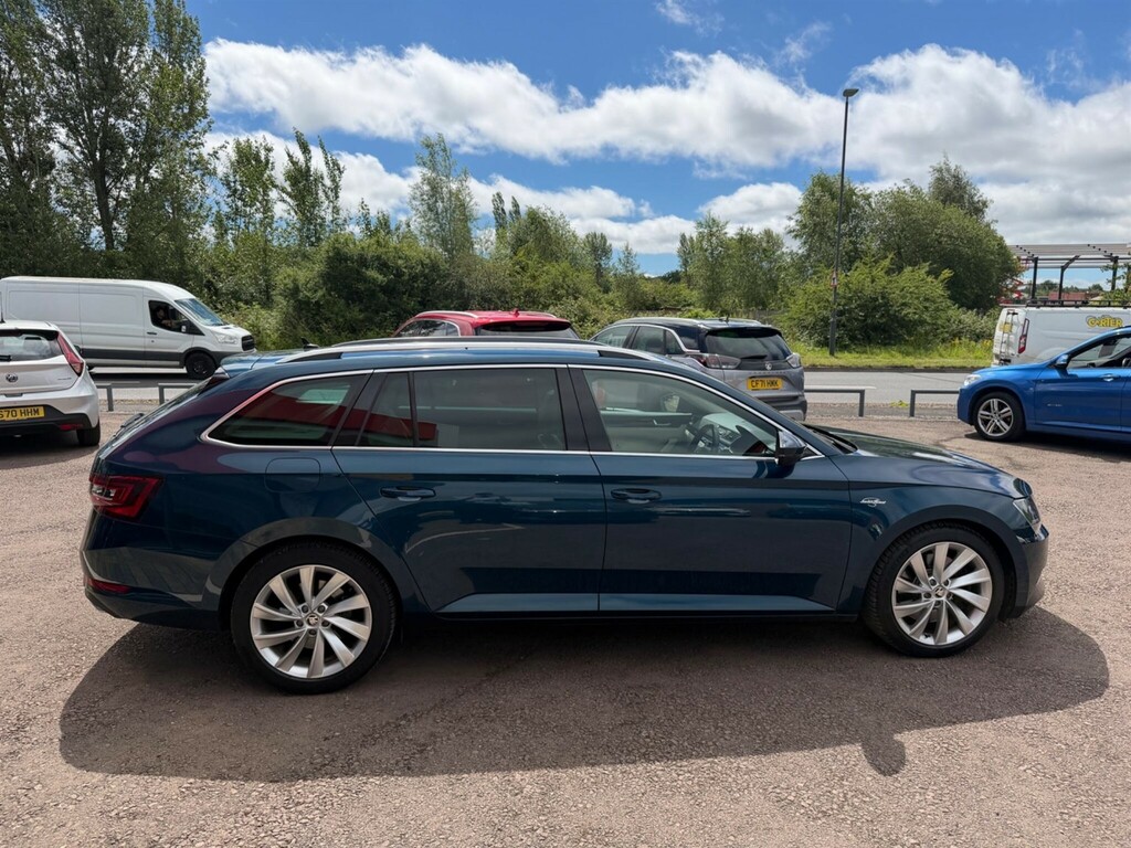 Skoda Superb 2.0 Tdi Cr Se L Executive Dsg Black #7
