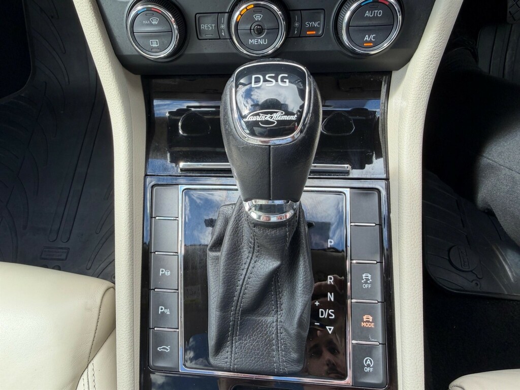 Skoda Superb 2.0 Tdi Cr Se L Executive Dsg Black #38