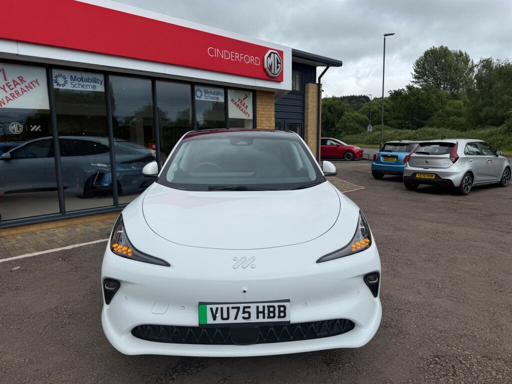 MG IM6 100Kwh Launch Edition 4Wd White #2
