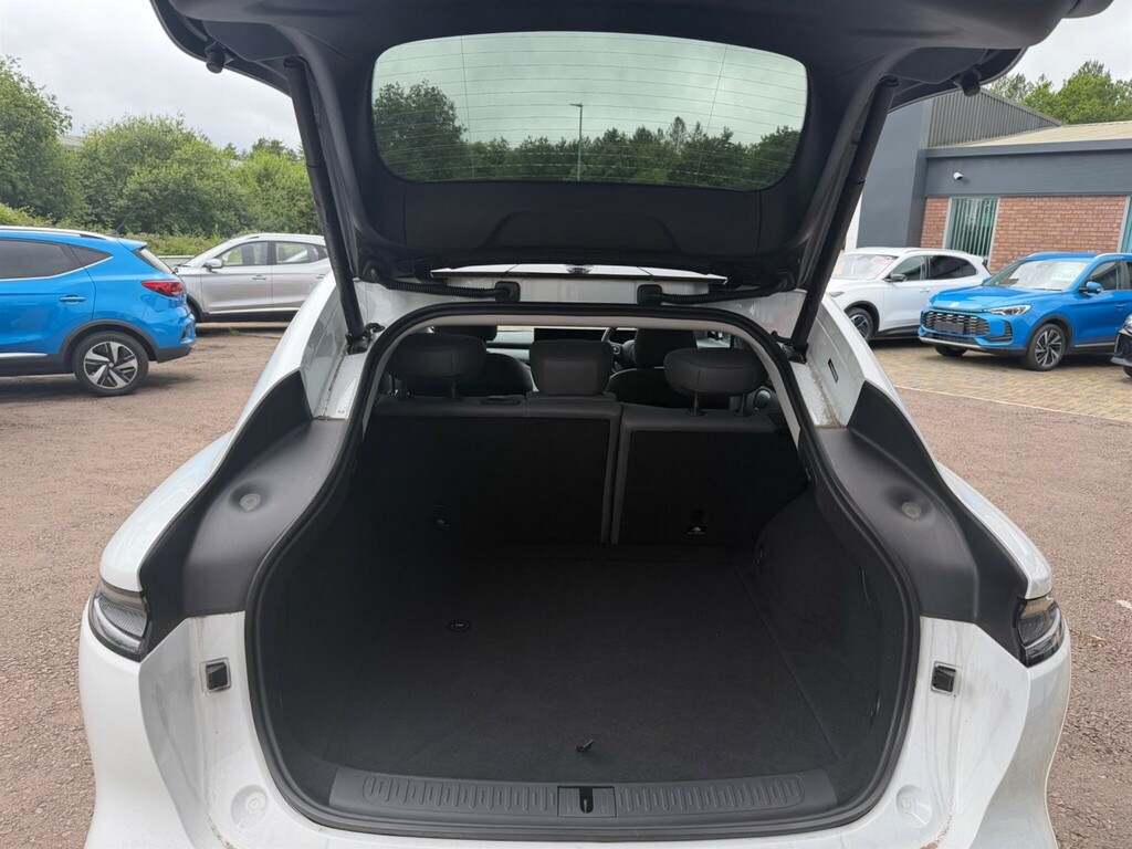 MG IM6 100Kwh Launch Edition Suv 4Wd 7 Black #8