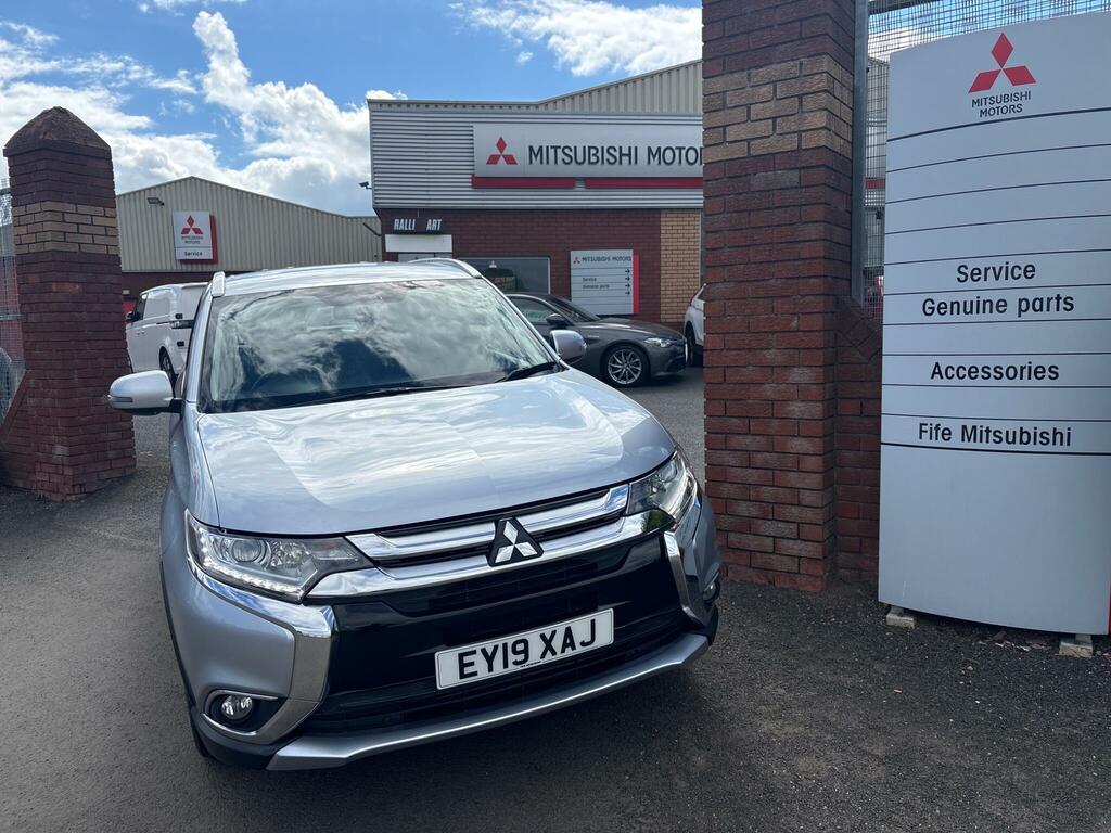 Mitsubishi Outlander 2.2 Di-d 3 4Wd Euro 6 Silver #6