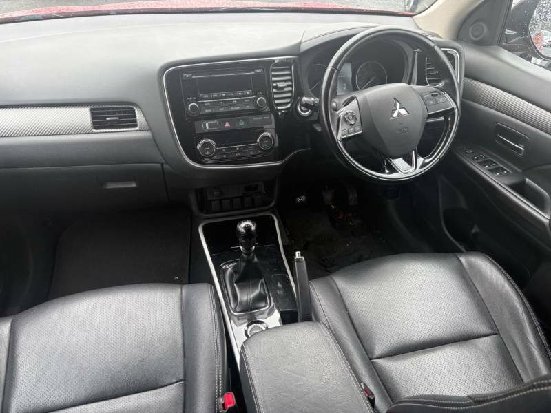 Mitsubishi Outlander 2.2 Di-d 3 Suv 4Wd Euro 6 Ss Red #2