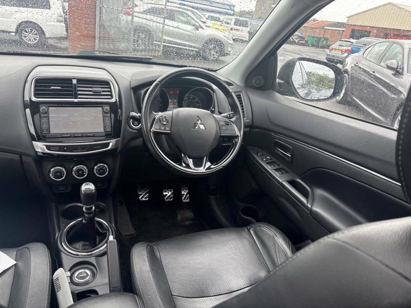 Mitsubishi ASX 1.6 4 4Wd Black #2