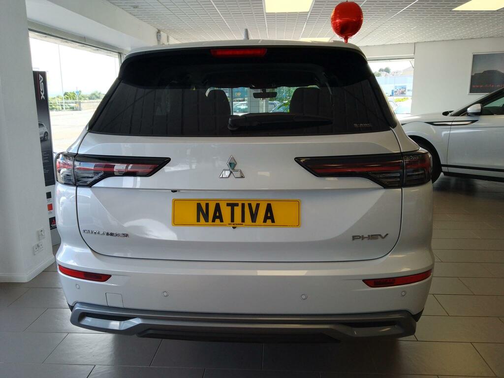 Mitsubishi Outlander 2.4 22.7Kwh Nativa Cvt 4Wd Euro 6 Ss #3