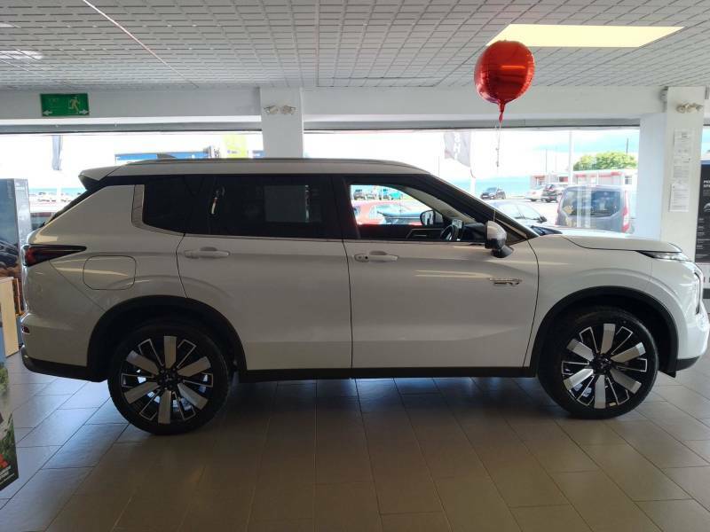 Mitsubishi Outlander 2.4 22.7Kwh Nativa Cvt 4Wd Euro 6 Ss #4
