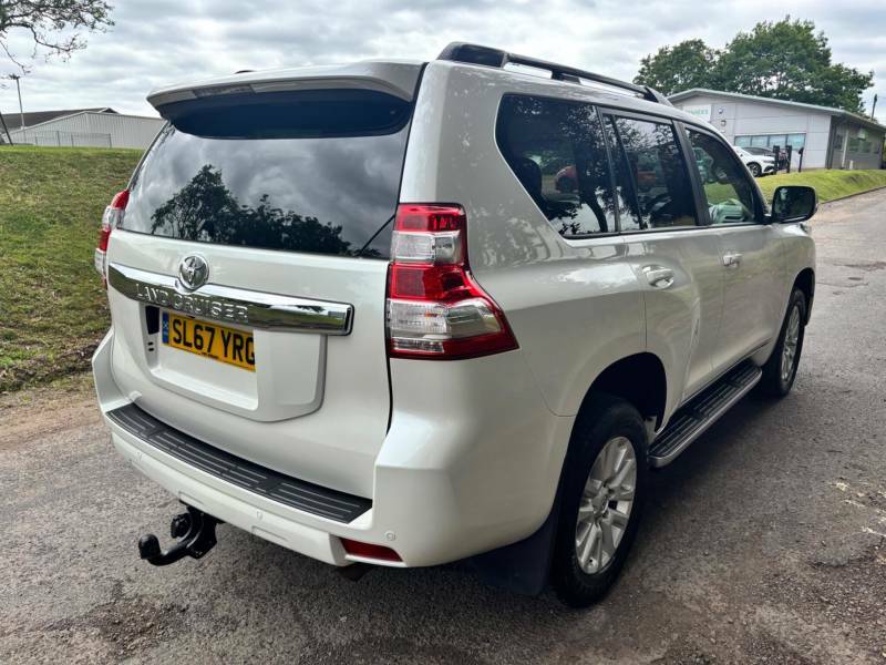 Toyota Land Cruiser 2.8 D-4d Icon 7 Seats - 2017 67 White #6