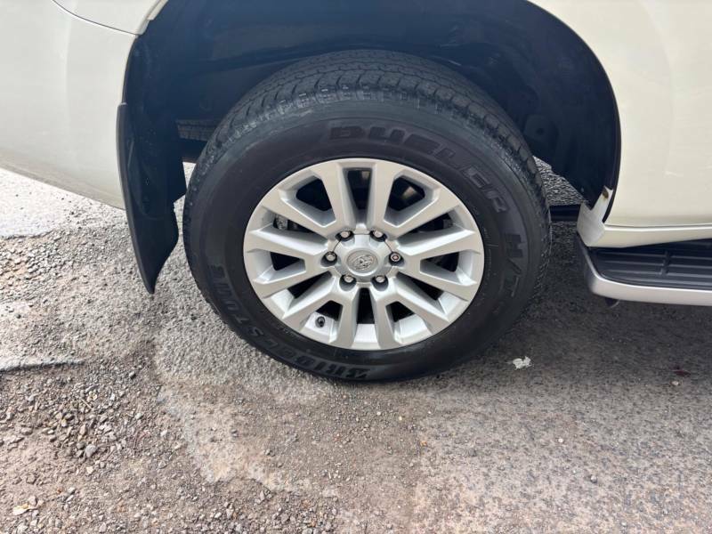 Toyota Land Cruiser 2.8D Invincible 4Wd E Red #10