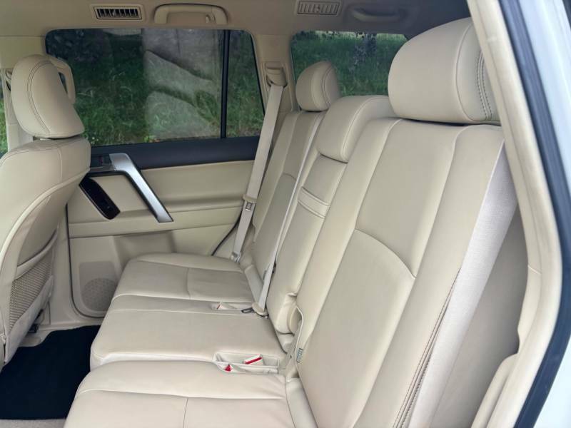 Toyota Land Cruiser 2.8D Invincible 4Wd E Red #16