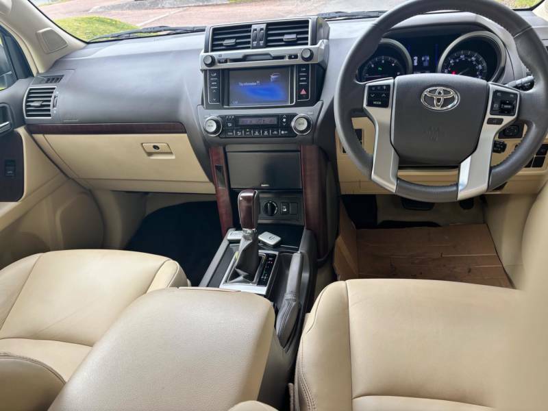Toyota Land Cruiser 2.8D Invincible 4Wd E Red #13