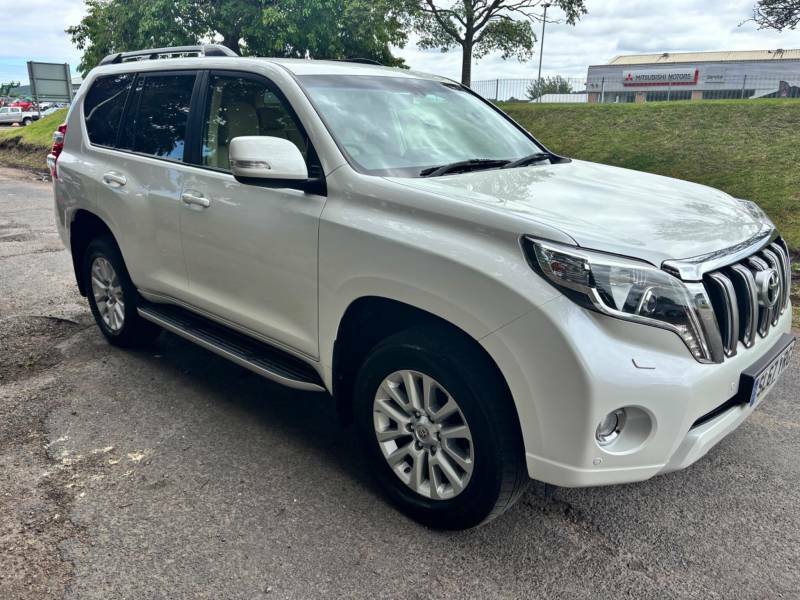 Toyota Land Cruiser 2.8 D-4d Icon 7 Seats - 2017 67 White #3
