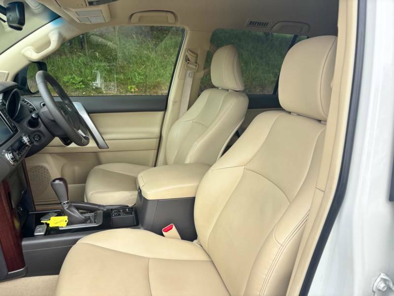 Toyota Land Cruiser 2.8D Invincible 4Wd E Red #17