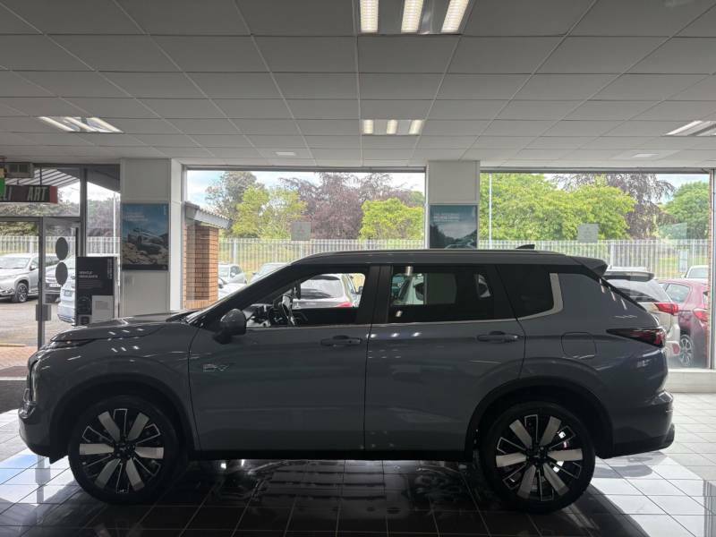 Mitsubishi Outlander 2.4 22.7Kwh Nativa Cvt 4Wd Euro 6 Ss Grey #3