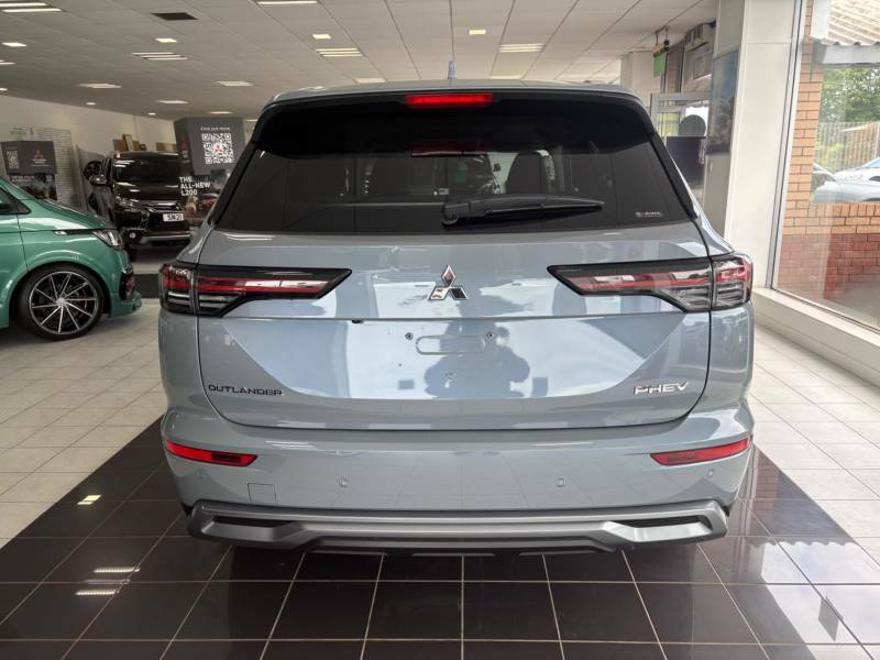 Mitsubishi Outlander 2.4 22.7Kwh Nativa Cvt 4Wd Euro 6 Ss Grey #5
