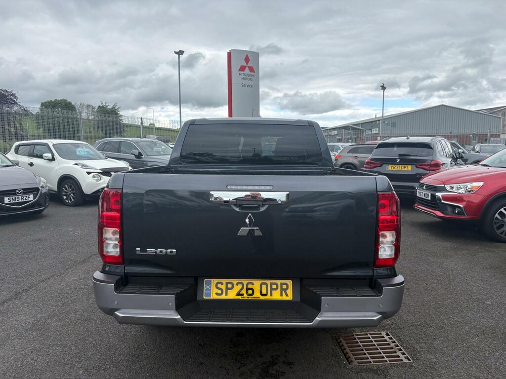 Mitsubishi L200 2.4 Bi-turbo Titan 4Wd Euro 6 Ss Grey #4