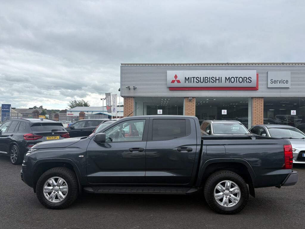 Mitsubishi L200 2.4 Bi-turbo Titan 4Wd Euro 6 Ss Grey