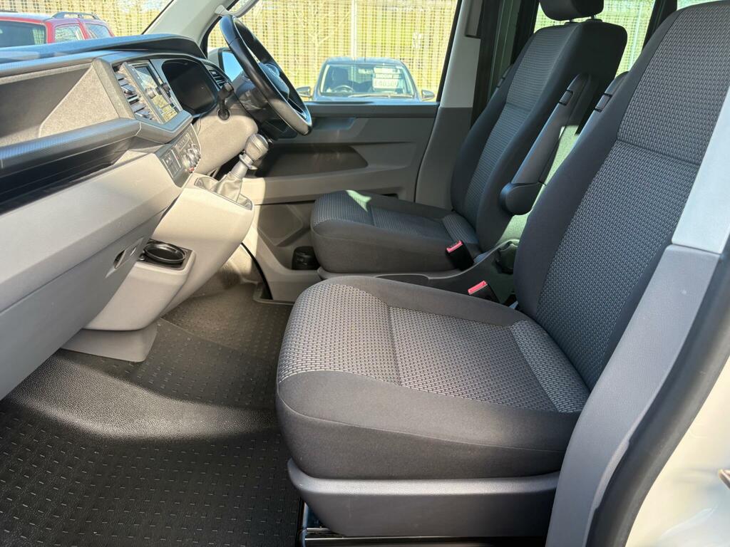 Volkswagen Transporter 2.0 Tdi T32 Highline Kombi Fwd Swb Euro 6 Ss WJ72NWH Grey #2
