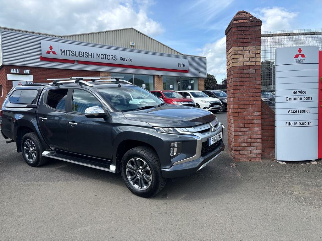 Mitsubishi L200 2.2 Di-d Dc Barbarian 4Wd Euro 6 Ss Grey