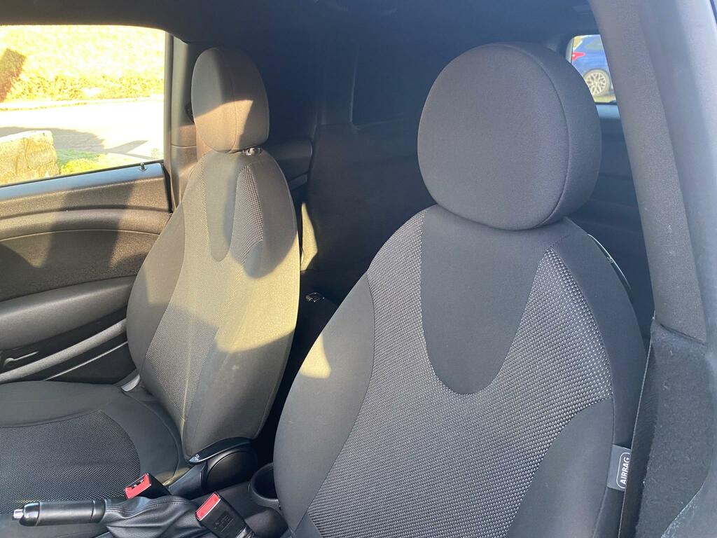 Mini Clubvan 1.6 Cooper D Car Derived Van U1 Black #20
