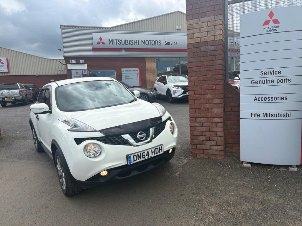 Nissan Juke Hatchback Black #4