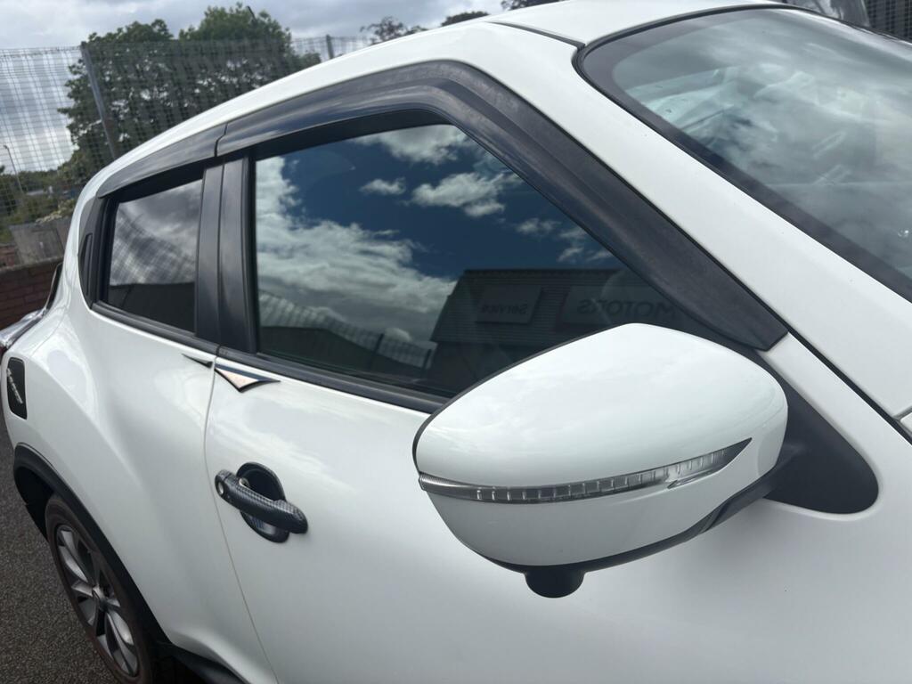 Nissan Juke Hatchback Black #49