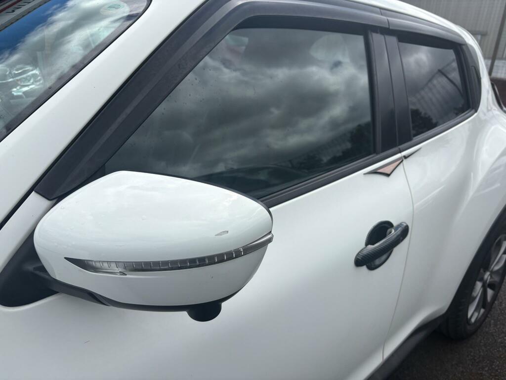 Nissan Juke Hatchback Black #50