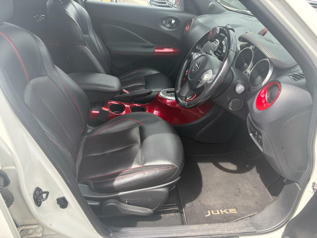 Nissan Juke Hatchback Black #19