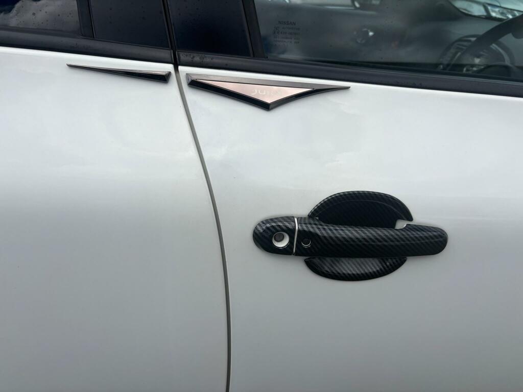 Nissan Juke Hatchback Black #53