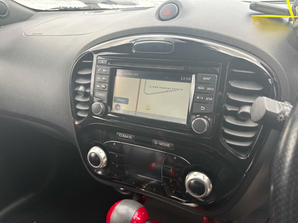 Nissan Juke Hatchback Black #44