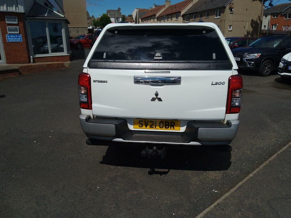 Mitsubishi L200 2.3 Di-d Barbarian Dcb 148 Bhp Red #8