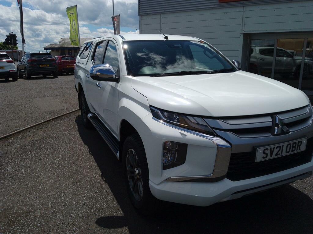 Mitsubishi L200 2.2 Di-d Dc Barbarian 4Wd Euro 6 Ss White #6