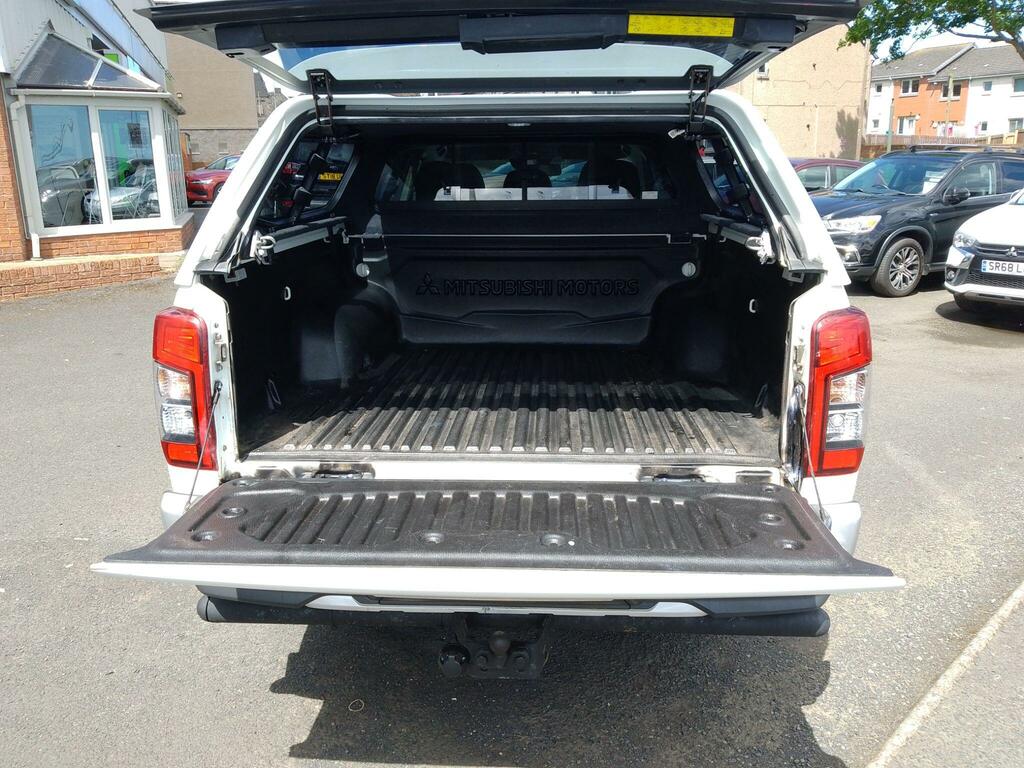 Mitsubishi L200 2.3 Di-d Barbarian Dcb 148 Bhp Red #15
