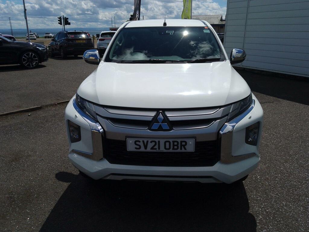 Mitsubishi L200 2.2 Di-d Dc Barbarian 4Wd Euro 6 Ss White #5