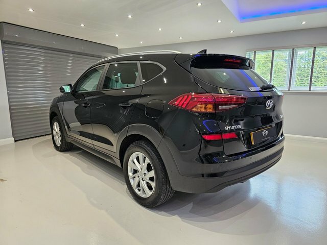 Hyundai Tucson 1.6 Gdi Se Nav Suv Euro 6 Ss Black #6