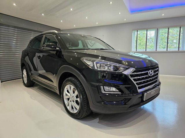 Hyundai Tucson 1.6 Gdi Se Nav Suv Euro 6 Ss Black #3