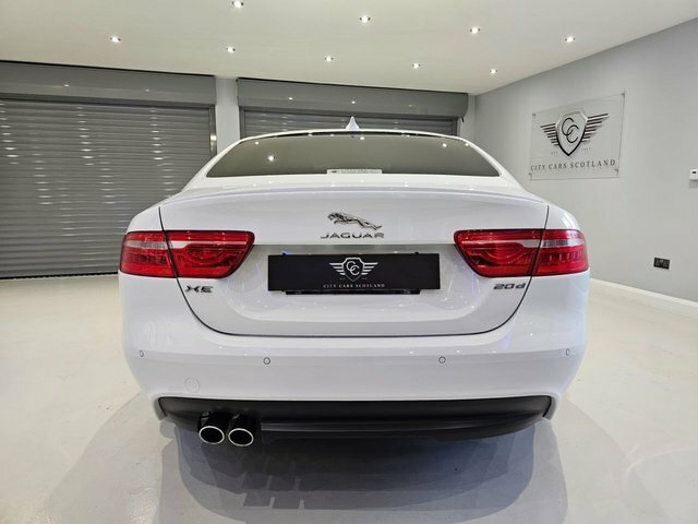Jaguar XE 2.0D R-sport Saloon Euro 6 Ss White #5