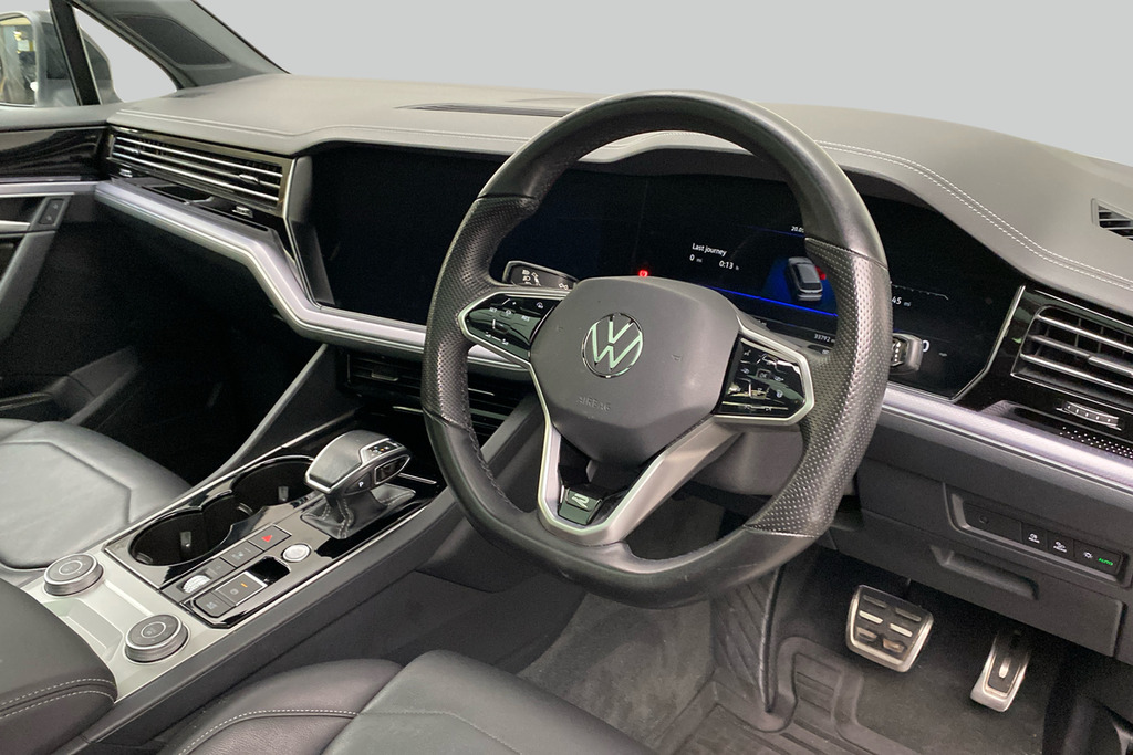 Volkswagen Touareg V6 Black Edition 3.0 Tsi 340Ps 4Motion 8-Speed Aut White #5