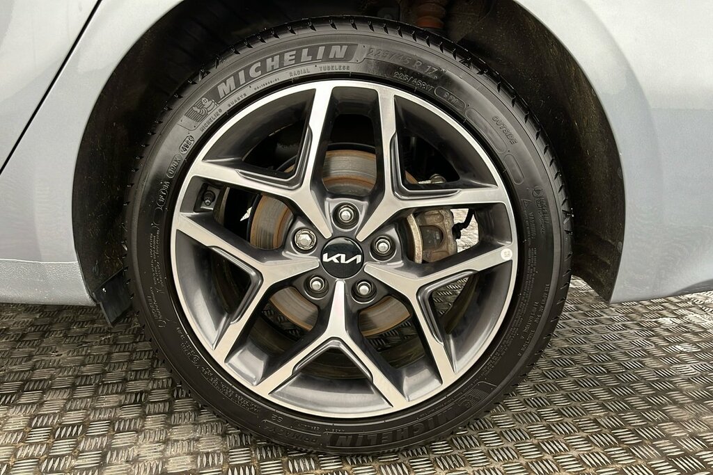 Kia Ceed 1.5 T-gdi 3 Sportswagon Euro 6 LA25EBU Silver #5