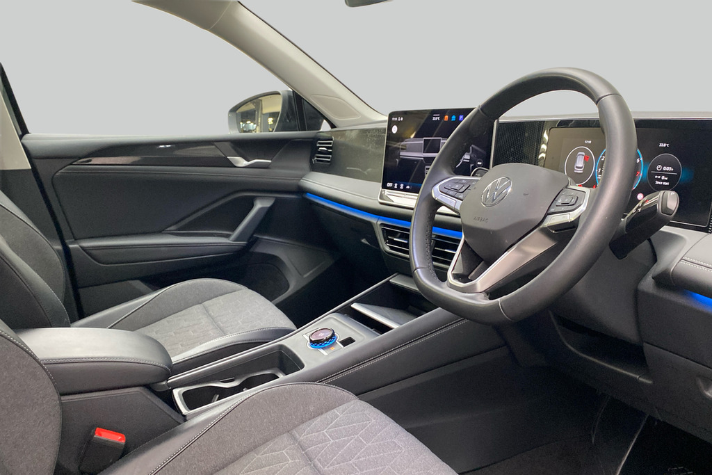 Volkswagen Tiguan Life 1.5 Etsi 150Ps 7-Speed Dsg LO74VLJ Black #6