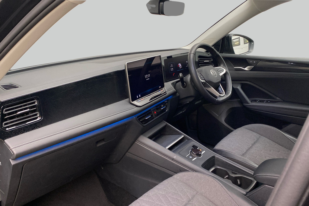 Volkswagen Tiguan Life 1.5 Etsi 150Ps 7-Speed Dsg LO74VLJ Black #2