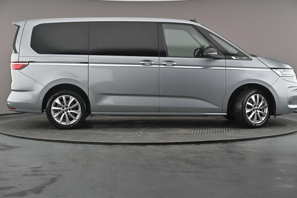 Volkswagen Multivan Style Long 204 Ps 2.0 Tsi 7-Speed Dsg RE75HNC Silver #2
