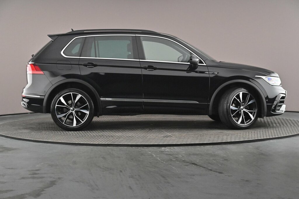 Volkswagen Tiguan R-line 1.5 Tsi 150Ps 7-Speed Dsg AD72ELU Black #4