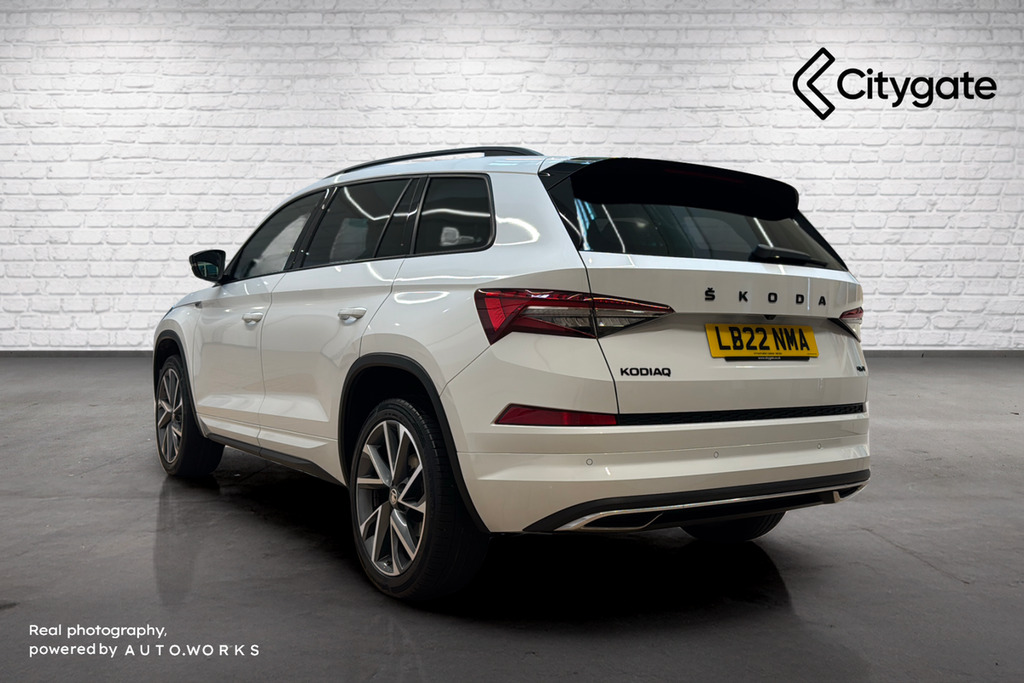 Skoda Kodiaq Sportline 7 Seats 2.0 Tsi 190 Ps 4X4 Dsg White #3
